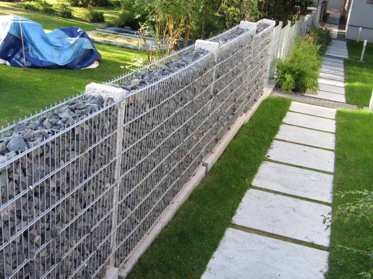 Installation clôture Firminy : pose, panneau rigide, grillage
